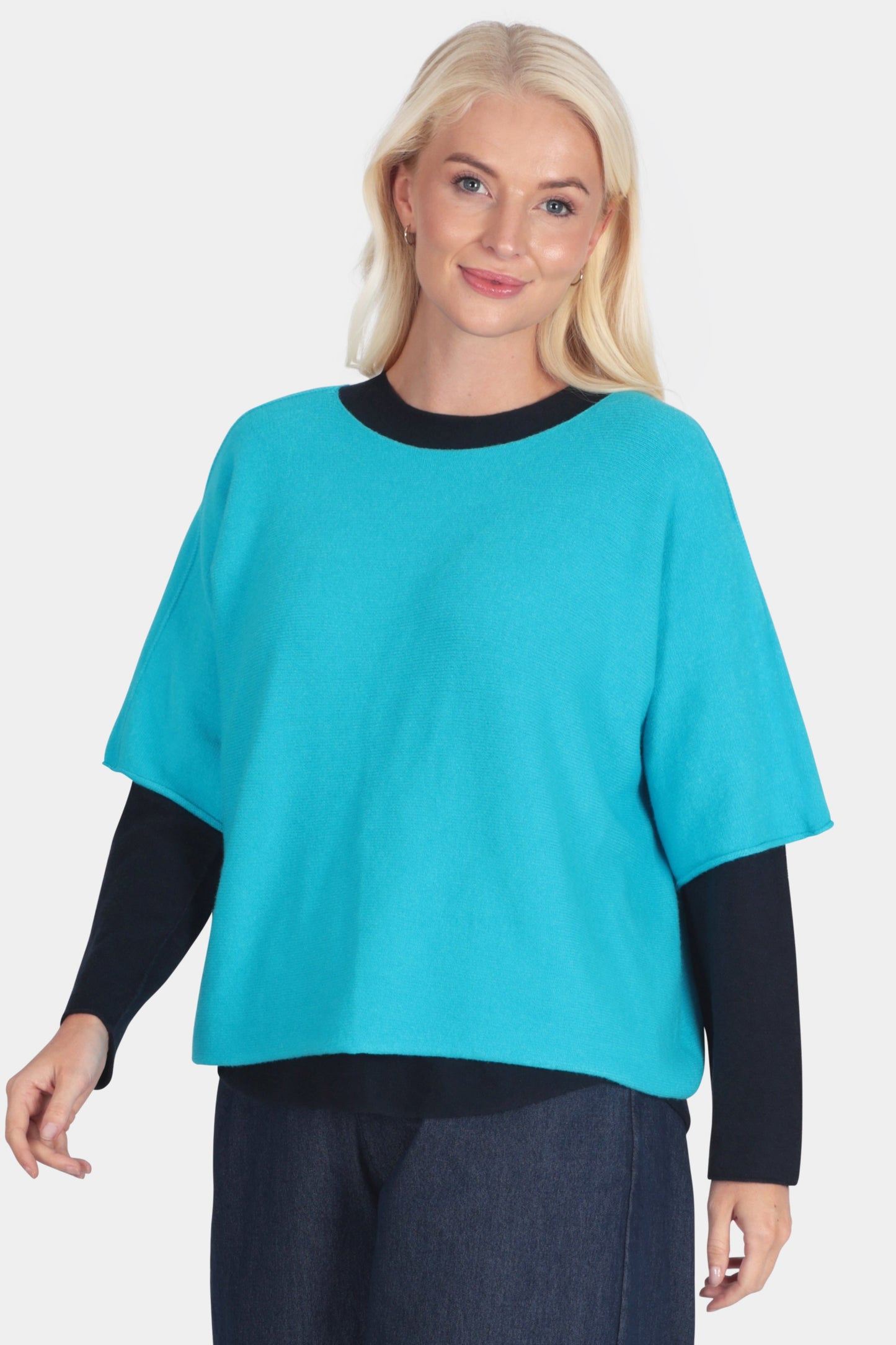 Cloud Two Round Neck 3/4 Sleeve Crop