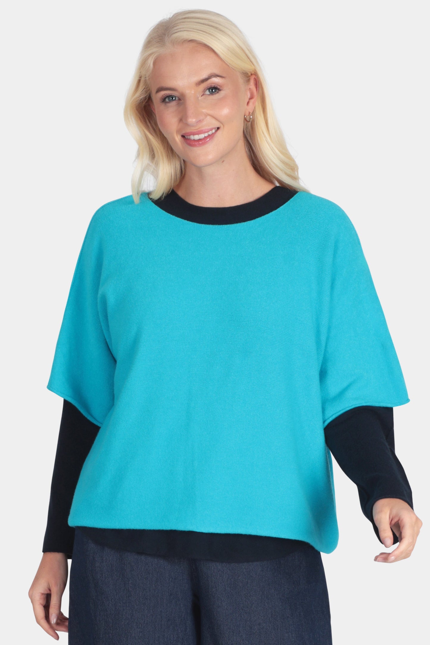 Cloud Two Round Neck 3/4 Sleeve Crop