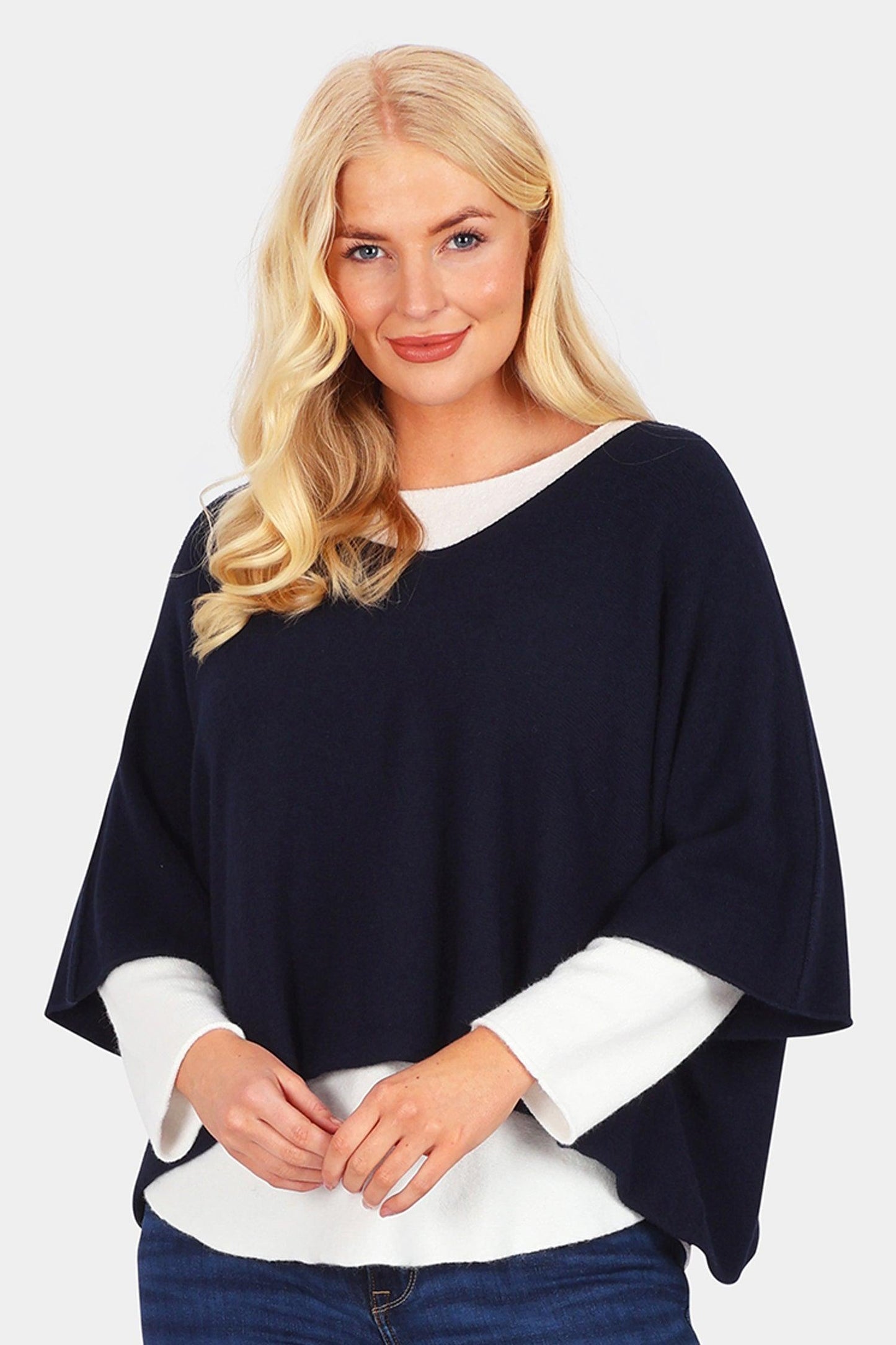 Cloud Two V-Neck 3/4 Sleeve Crop