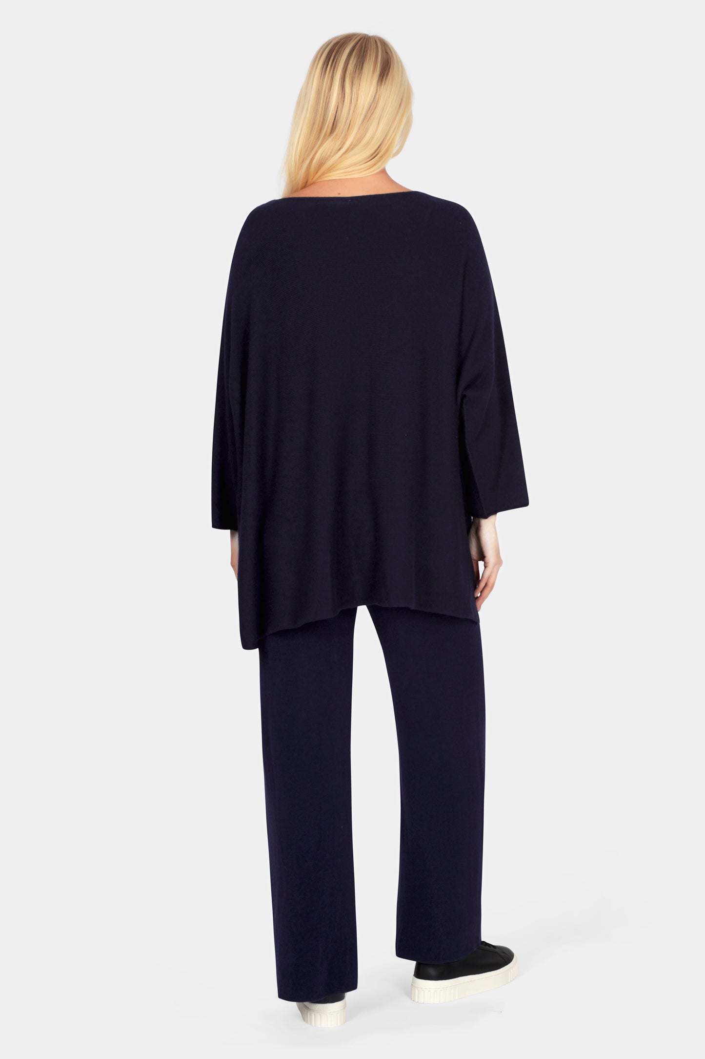 Cloud Two V-Neck Oversize Jumper