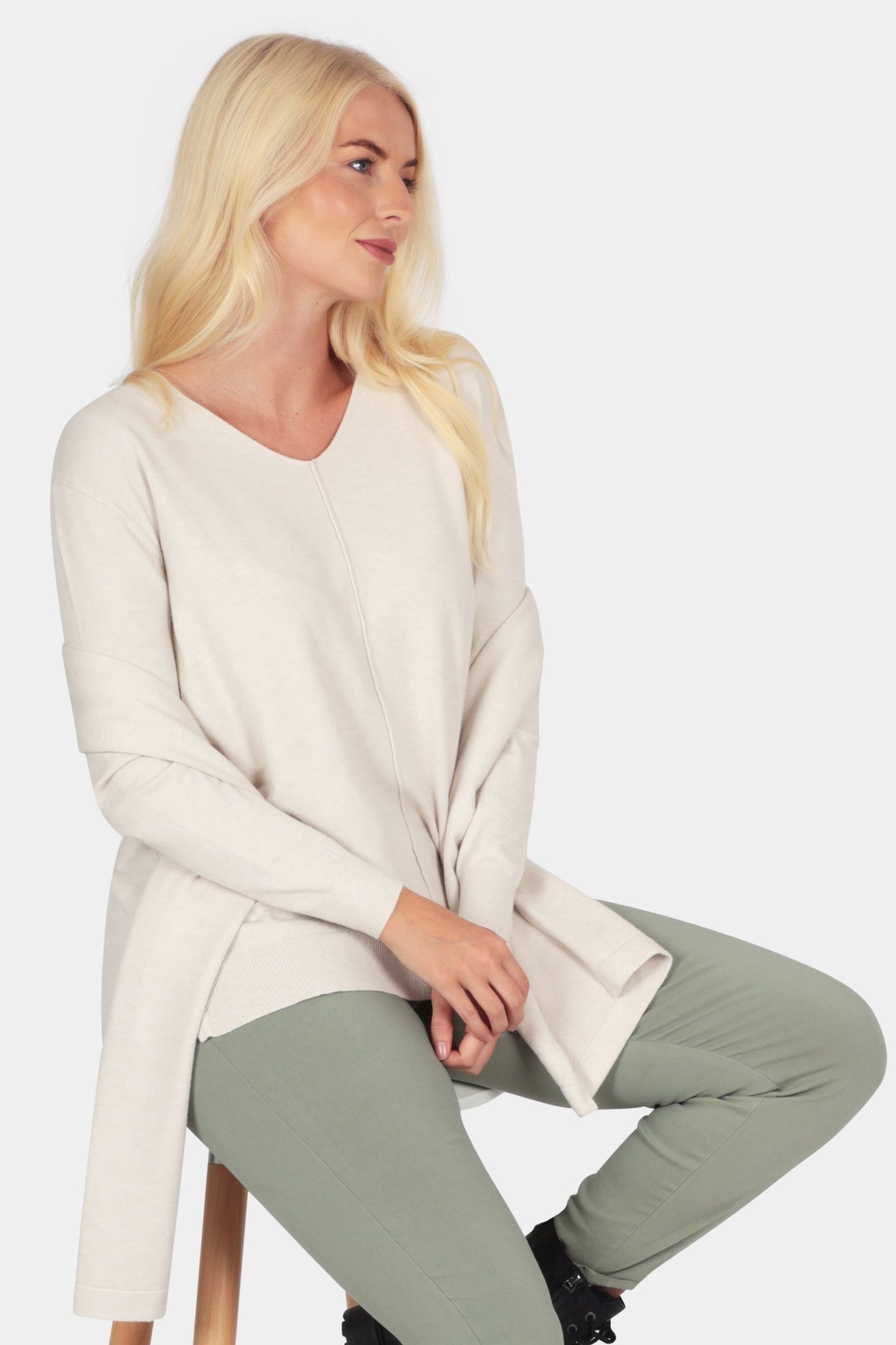 V-Neck Jumper Scarf Set