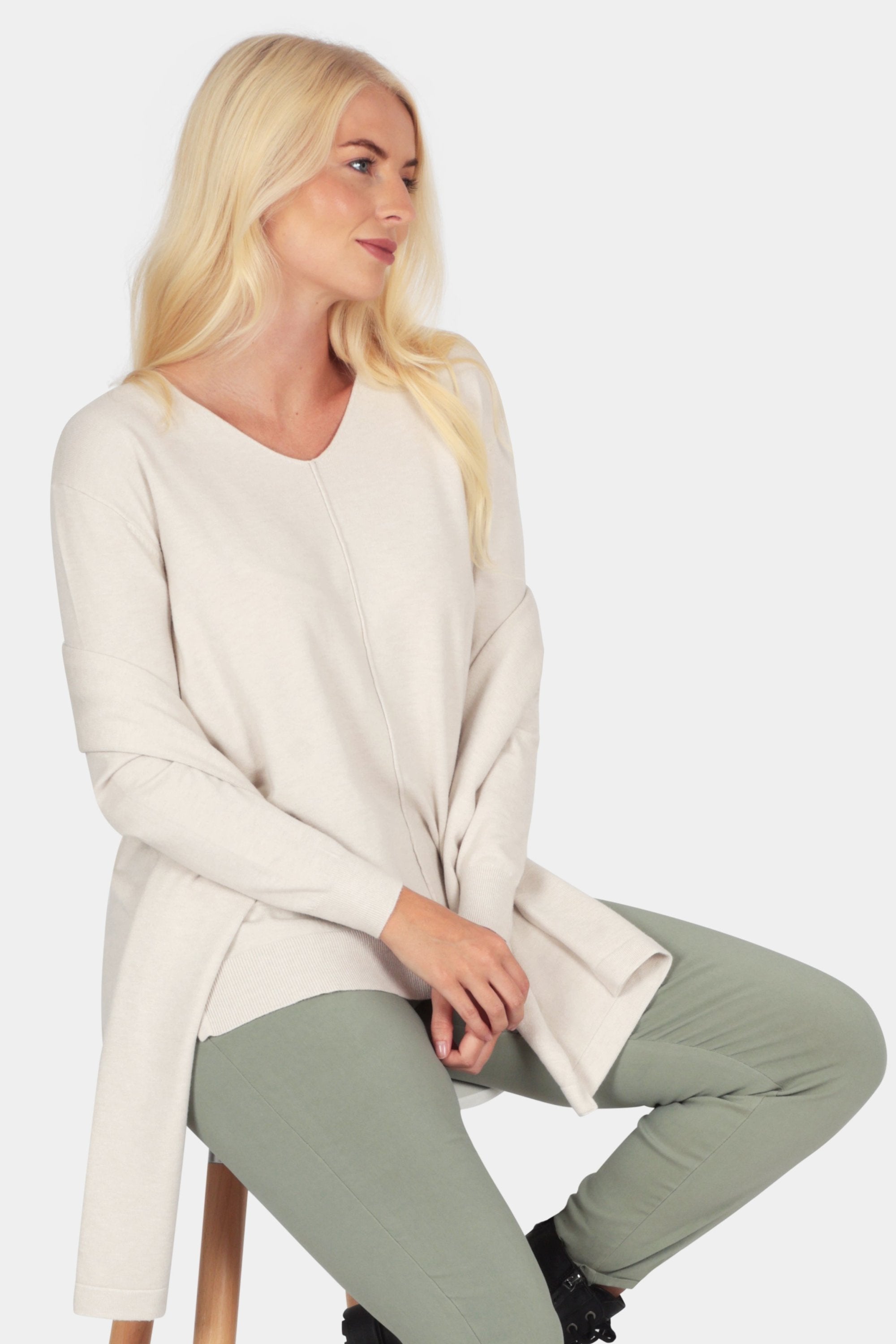 V-Neck Jumper Scarf Set