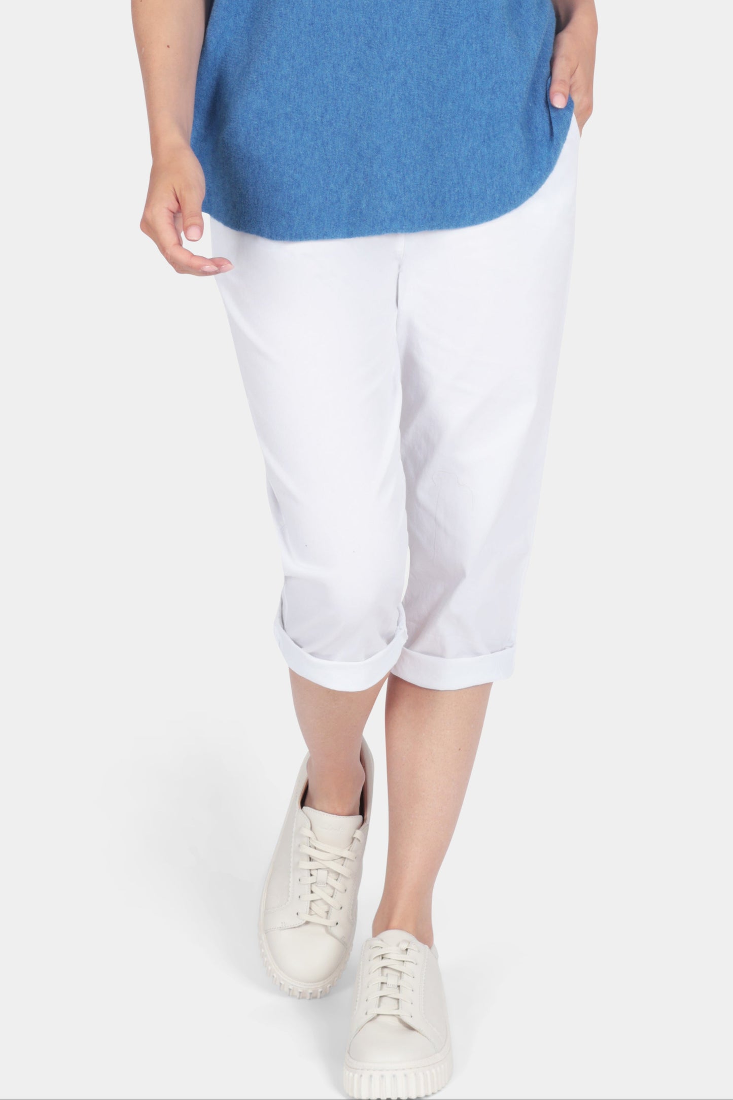 Tie-Waist Stretch Crop Pants