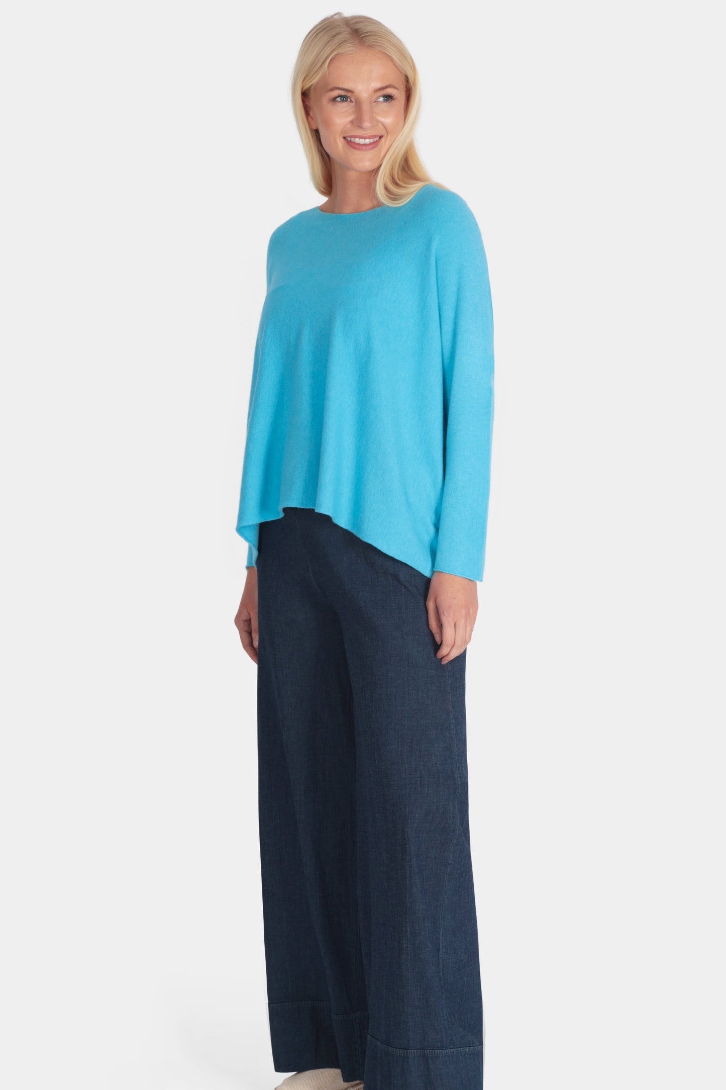 Cloud One Boxy Slash Neck Crop