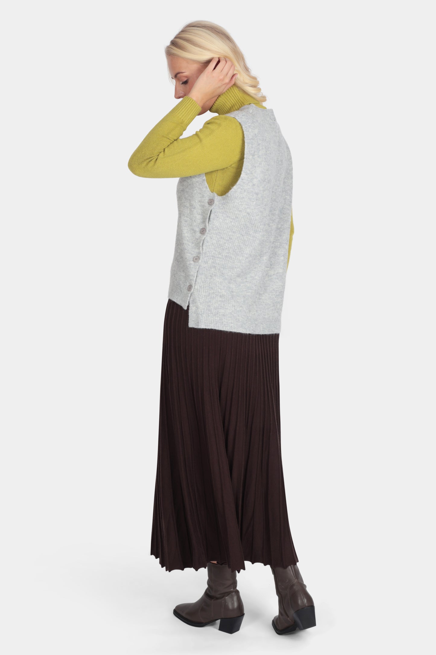 Soft Knit Pleated Midi Skirt