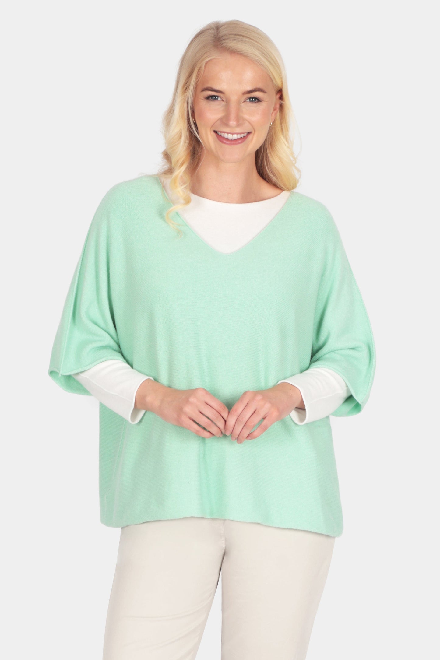 Cloud Two V-Neck Crop