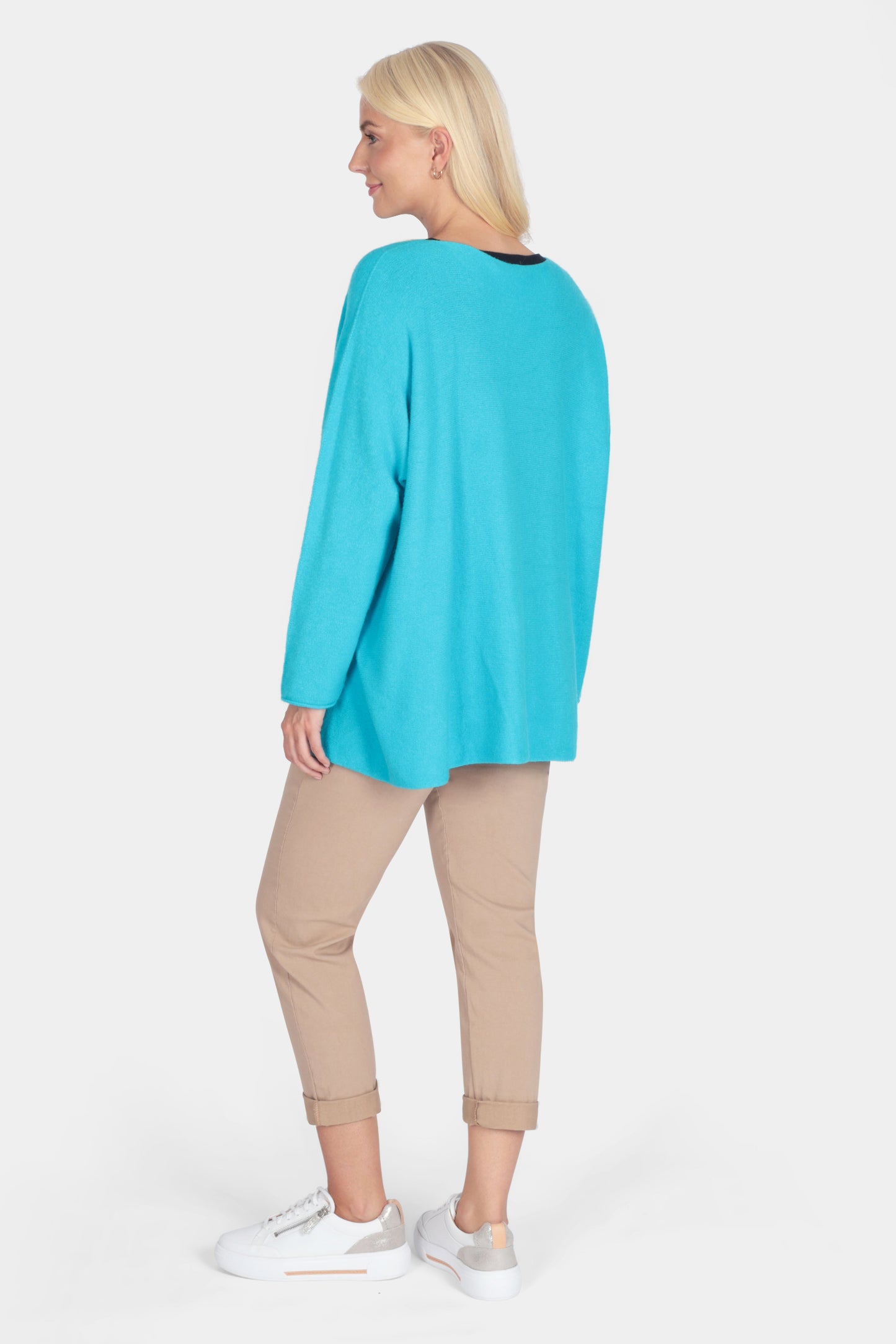 Cloud Two V-Neck Oversize Jumper