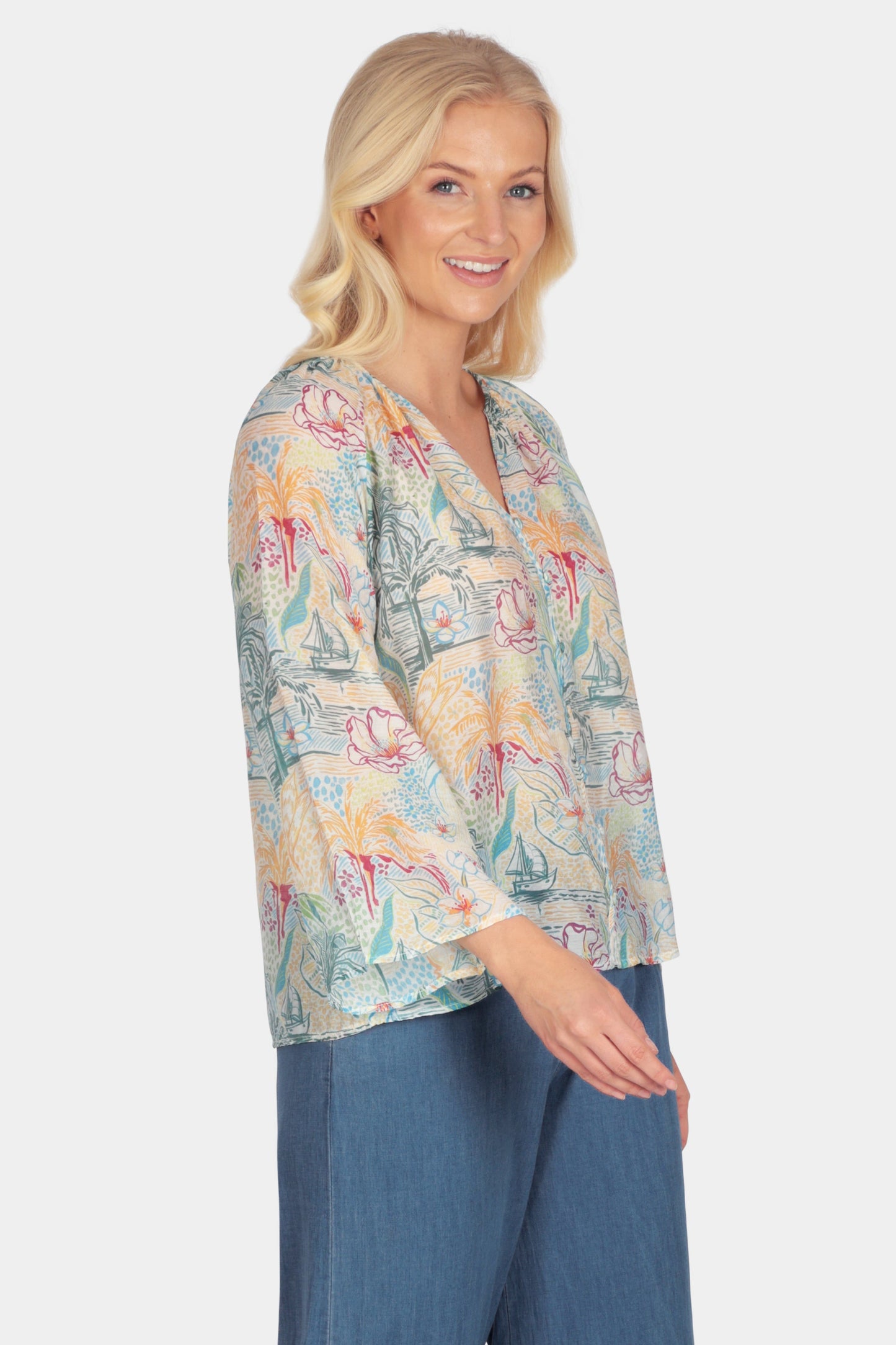 Island Sketch Flute Sleeve Blouse
