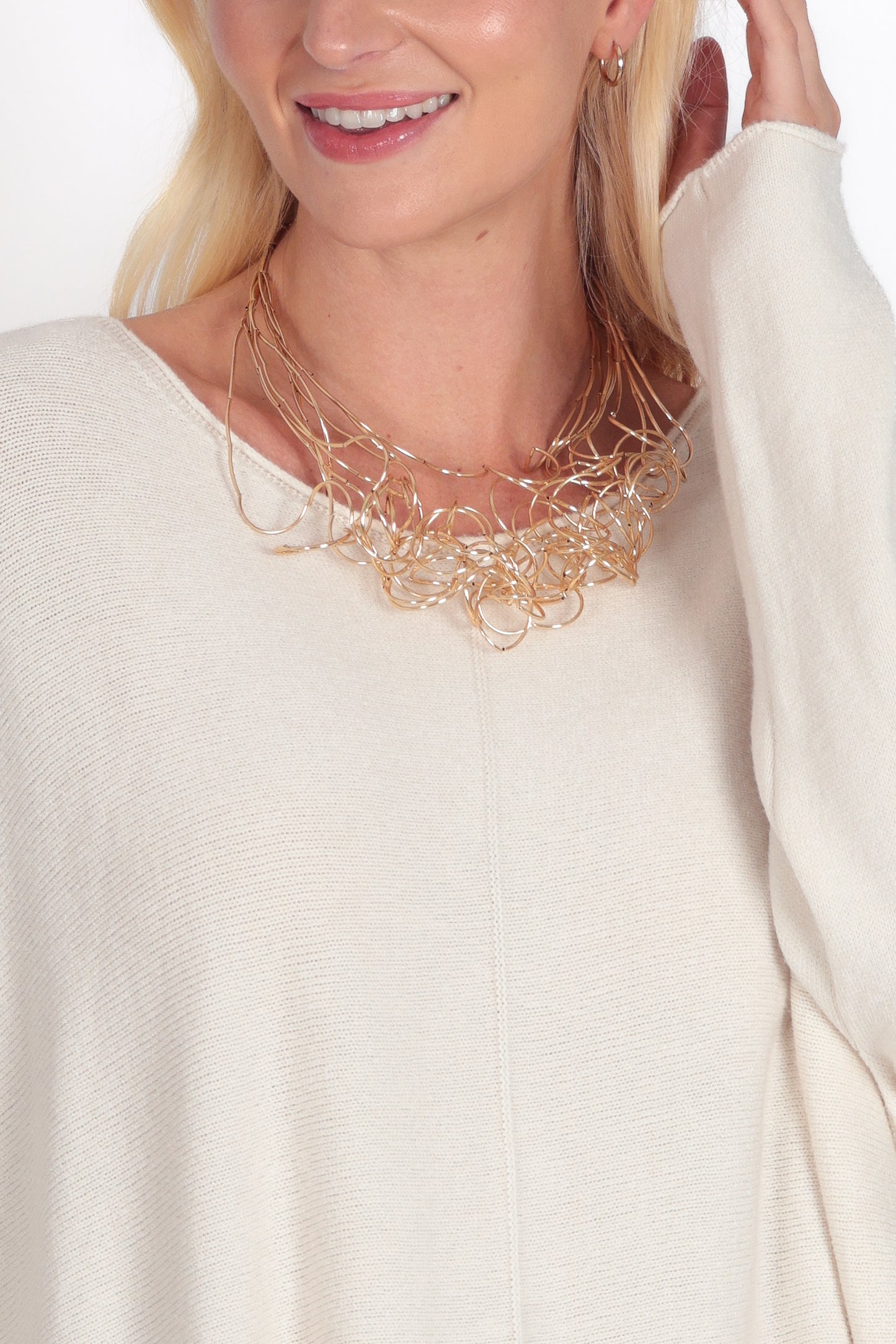 Airy Sculpted Loops Necklace