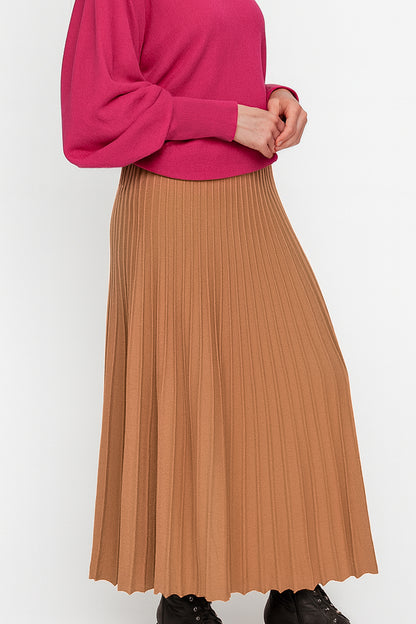 Soft Knit Pleated Midi Skirt