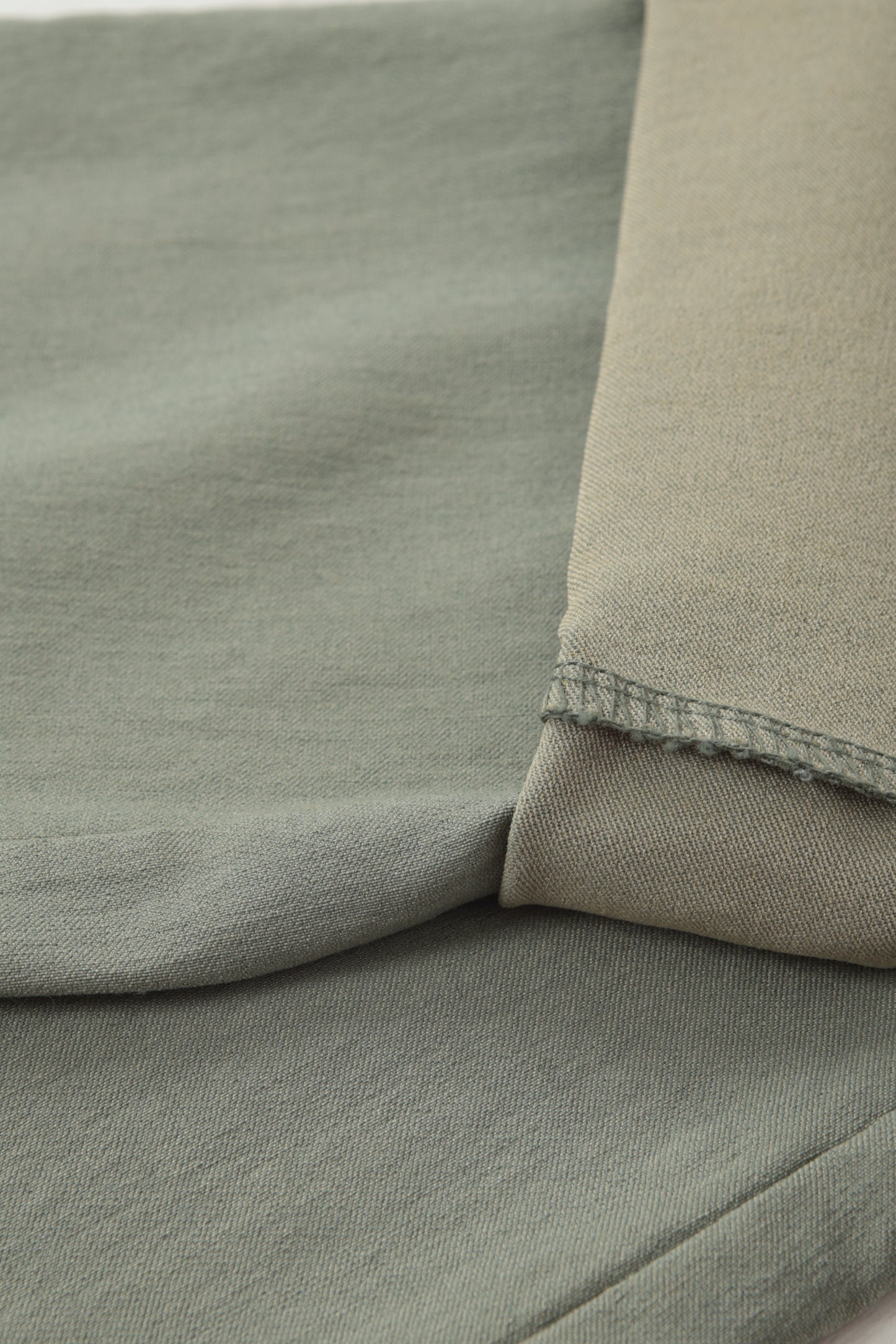 Tie-Waist Stretchy Trousers